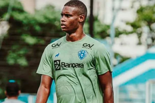 Nacional anuncia atacante Vicente para o 2º turno do Amazonense