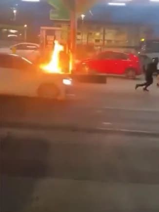 VÍDEO: Carro arranca com mangueira presa, derruba bomba e provoca incêndio no DF