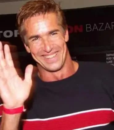 Morre Daniel Sabbá, surfista e apresentador aos 70 anos