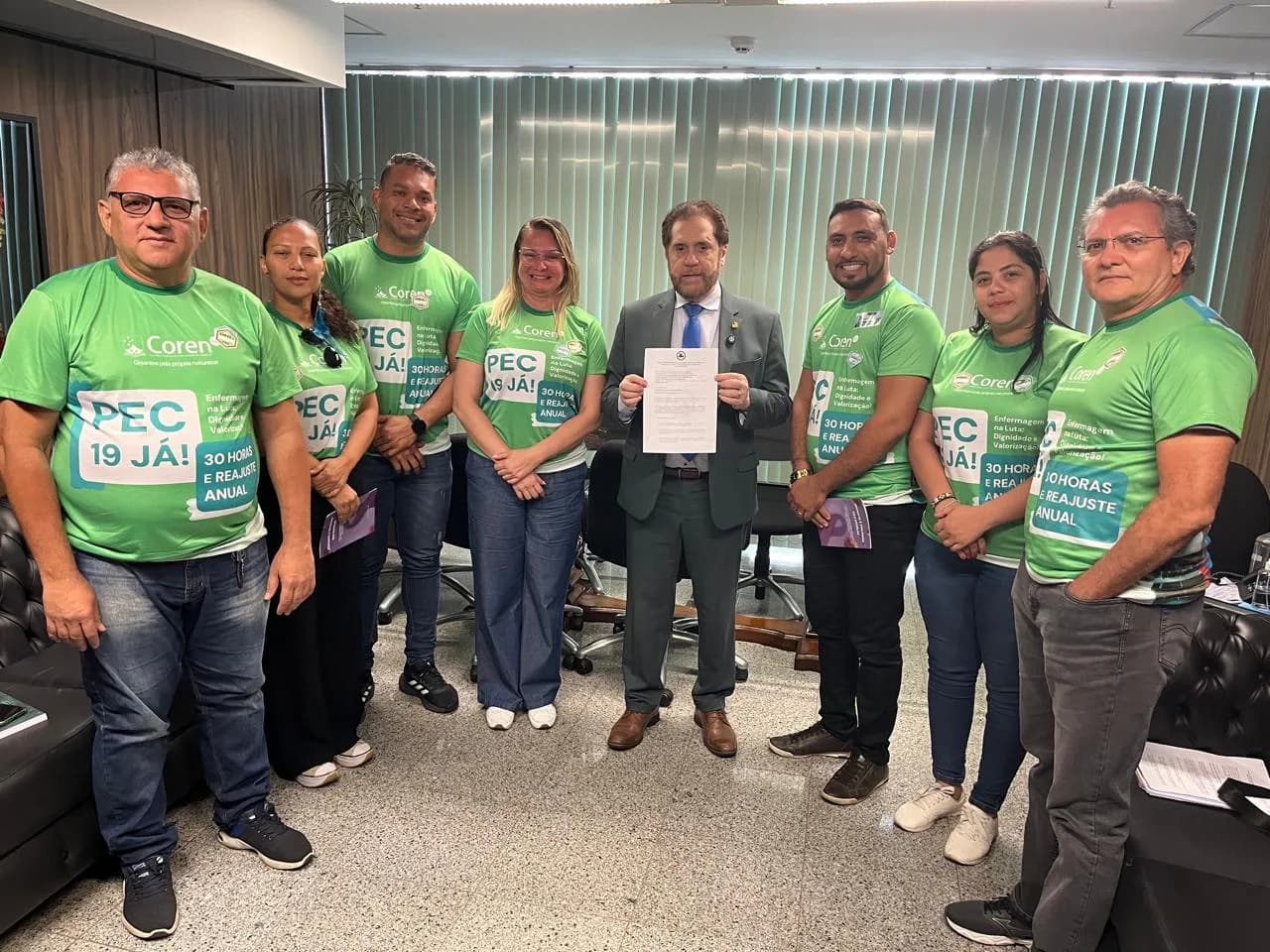 Em Brasília, Coren-AM e entidades de representação da Enfermagem reúnem-se com senadores e deputados federais