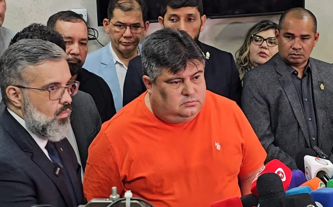 Suspeita de nepotismo: David Reis é alvo de denúncia no TCE-AM por nomear tia na CMM