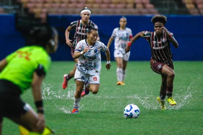 Em estreia no Brasileiro feminino, 3B perde para o Fluminense