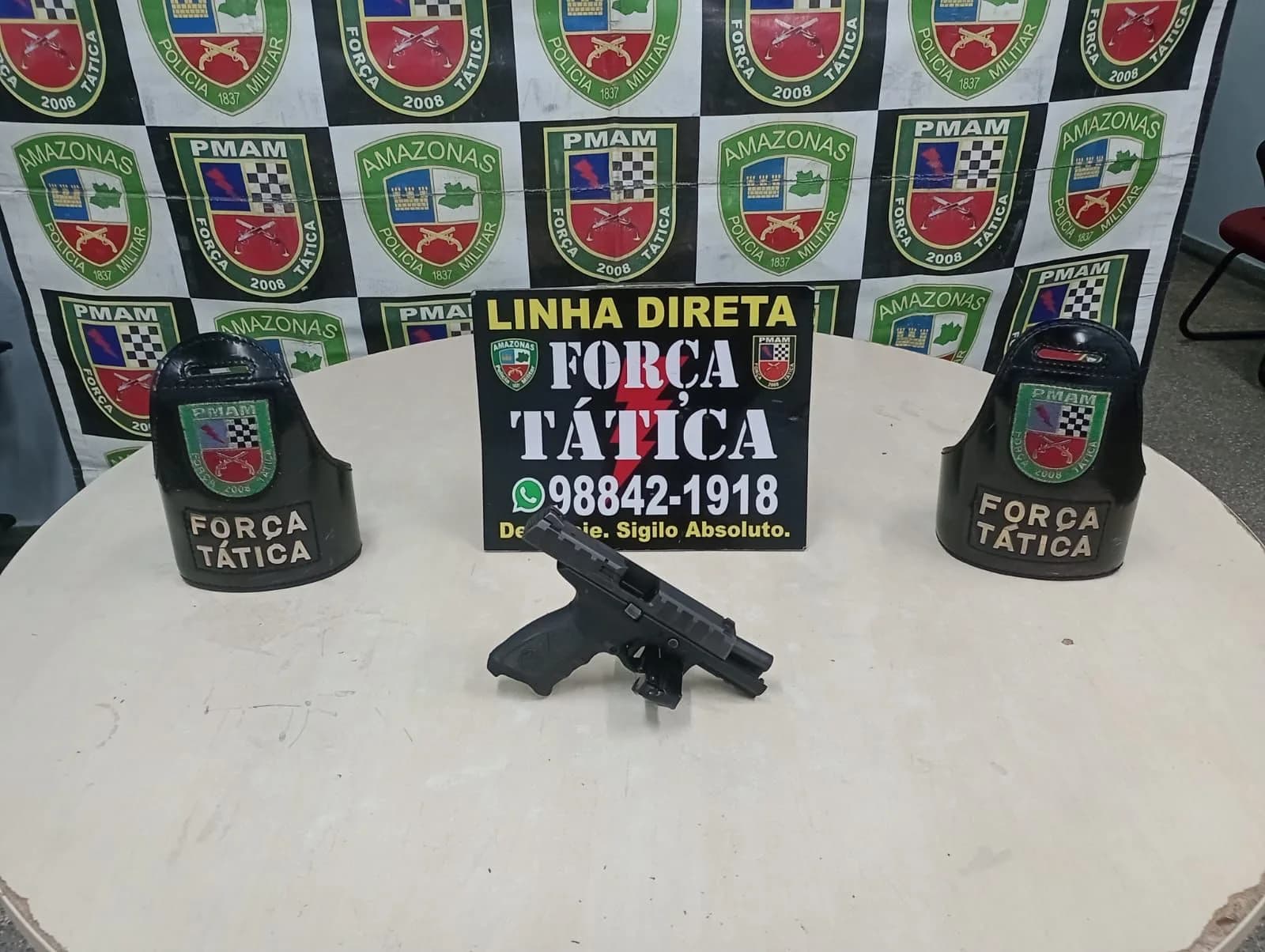 Polícia apreende pistola durante patrulhamento no bairro Zumbi, em Manaus