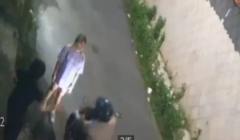 VÍDEO: Mulheres são assaltadas por homem armado no Japiim