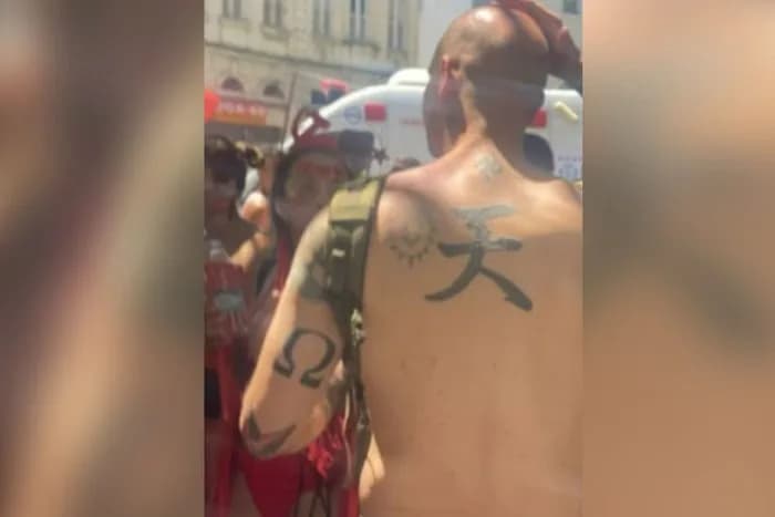 Turista com tatuagens nazistas é agredido em bloco de carnaval no RJ