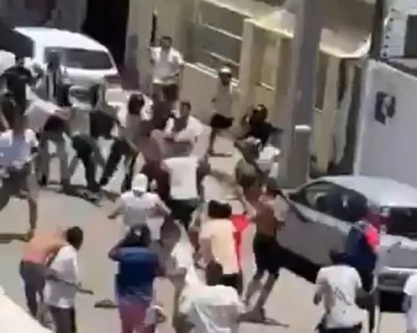 Vídeo: Torcedores do Ceará e Fortaleza protagonizam briga generalizada antes de jogo