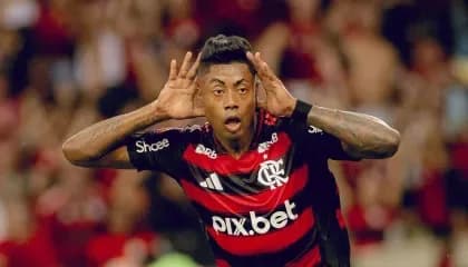 Flamengo vence Vasco e vai à sétima final consecutiva do Carioca