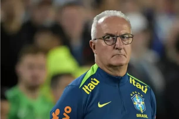 Corinthians prepara saída de Ramón Díaz após contato com Dorival Júnior