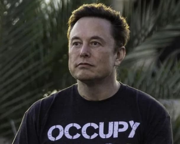 Elon Musk vende rede social X para sua empresa de IA