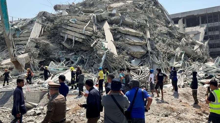 VÍDEO: Terremoto na Ásia mata pessoas e destrói prédios; mais de 80 vítimas estão desaparecidas