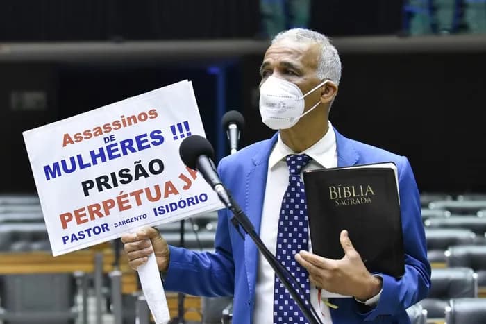 VÍDEO: Deputado federal reclama com a esposa de abstinência sexual nas redes sociais