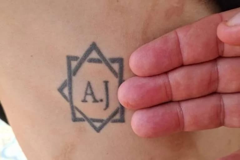 Funcionário mantido em trabalho escravo é obrigado a tatuar iniciais dos patrões em MG