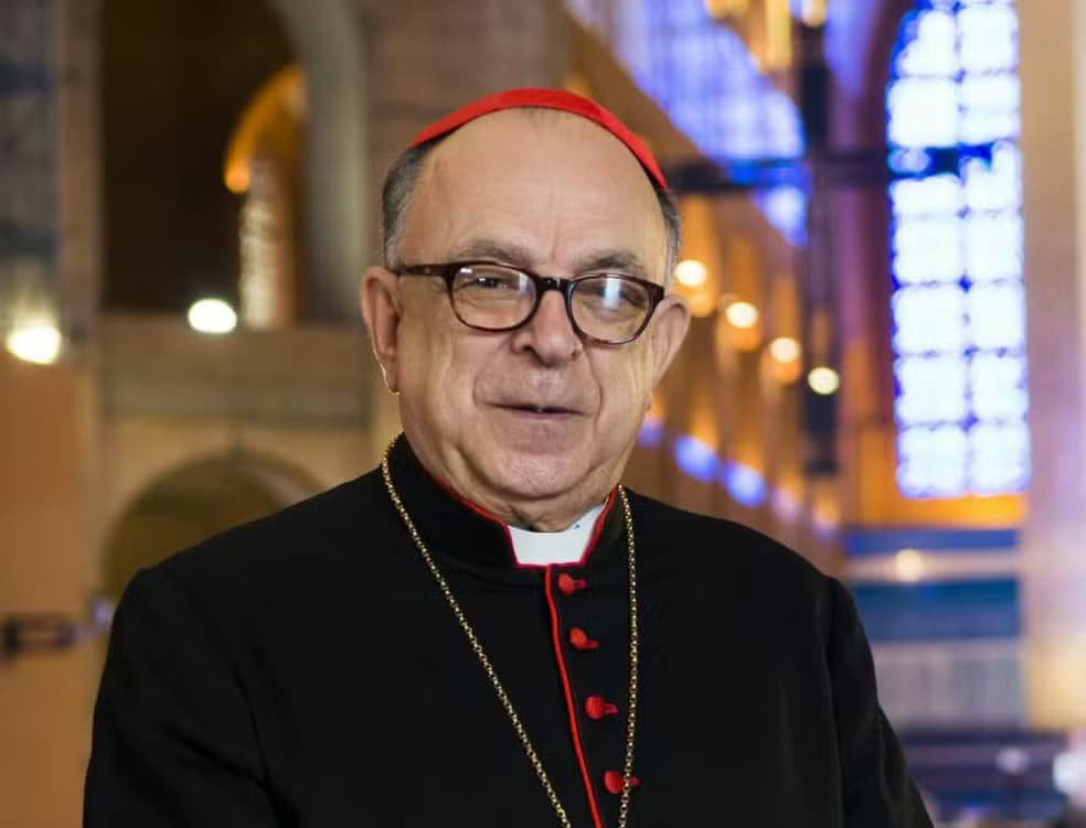 “Não tenho condições pela idade”, diz cardeal brasileiro de 88 anos sobre ser eleito papa