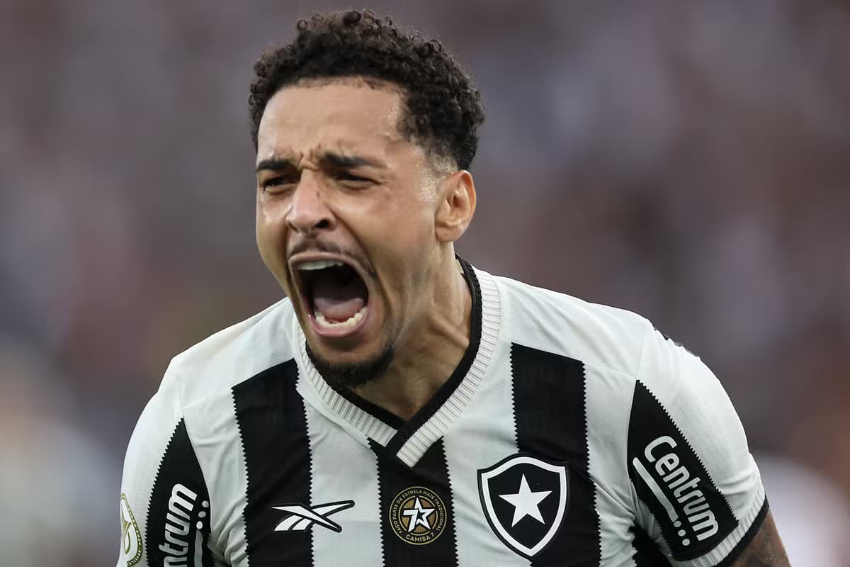 Botafogo renova contrato de Gregore até o fim de 2028
