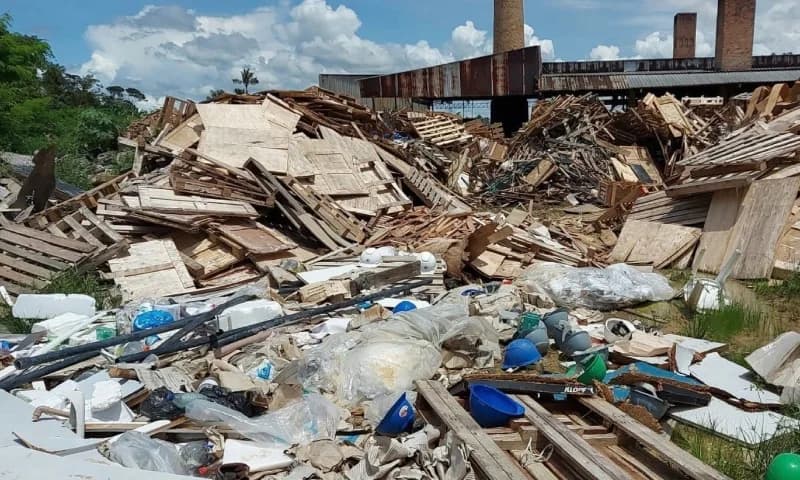 Ipaam multa olaria em Iranduba em R$ 200 mil por crimes ambientais