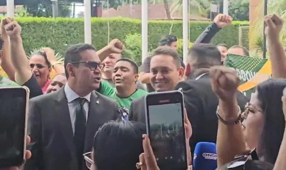 Rodoviários protestam na CMM contra ônibus “sem cobradores” em Manaus; vereador Jaildo Oliveira defende categoria