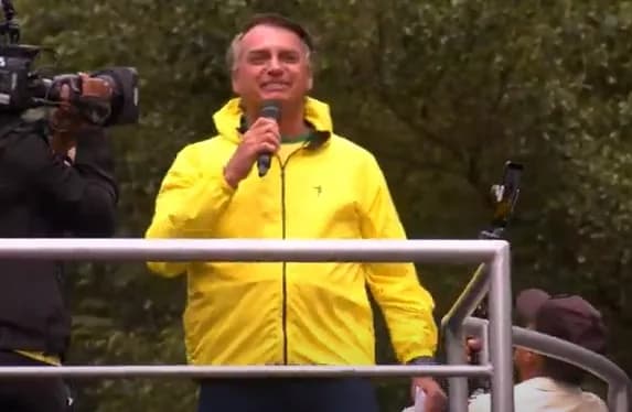 Bolsonaro discursa em ato pela anistia na Av. Paulista: “Não querem me prender, querem me matar”