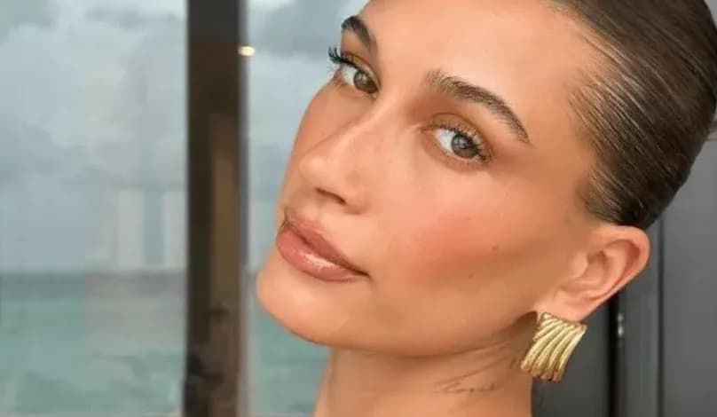 Hailey Bieber revela diagnóstico de cistos no ovário e desabafa nas redes