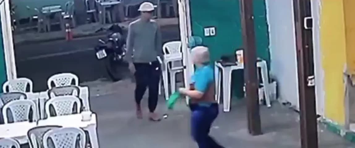 IMAGENS FORTES: Entregador é executado com mais de 15 tiros dentro de pizzaria no interior do Ceará