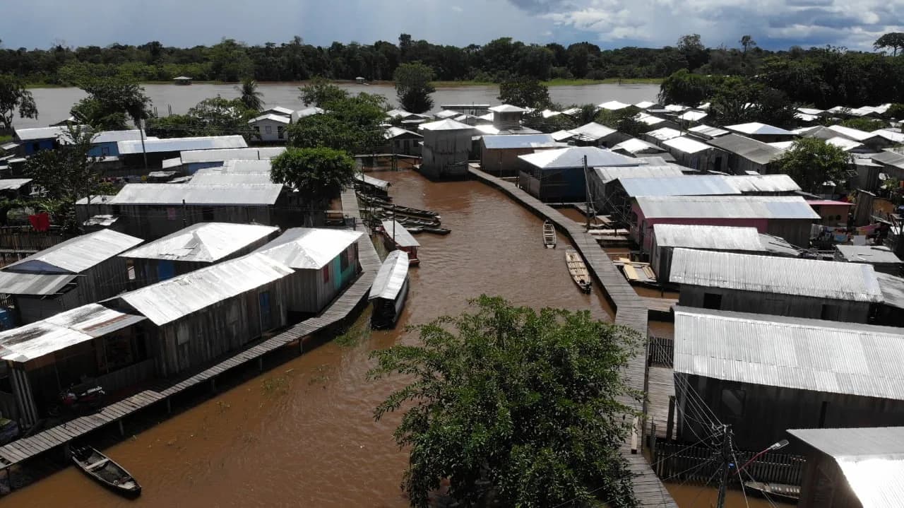 Eirunepé e Boca do Acre decretam estado de emergência com subida dos rios