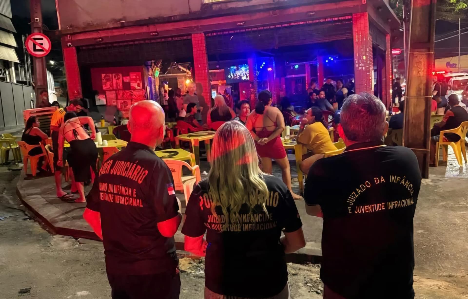 Fiscalização interdita três bares e notifica cinco estabelecimentos em Manaus