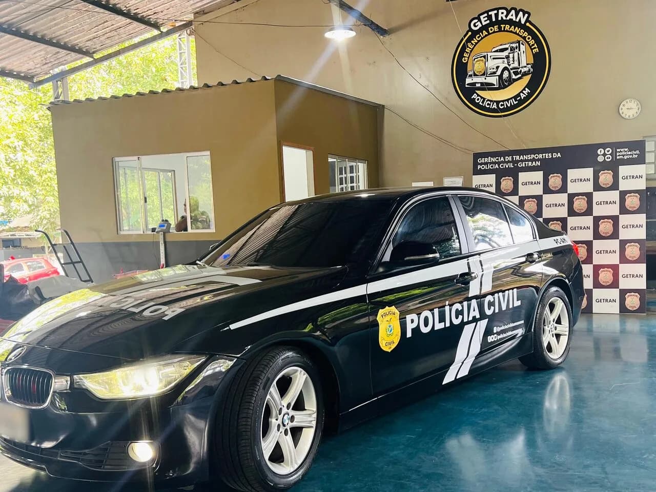 ‘BMW’ apreendido de criminosos reforça frota da Polícia Civil no Amazonas
