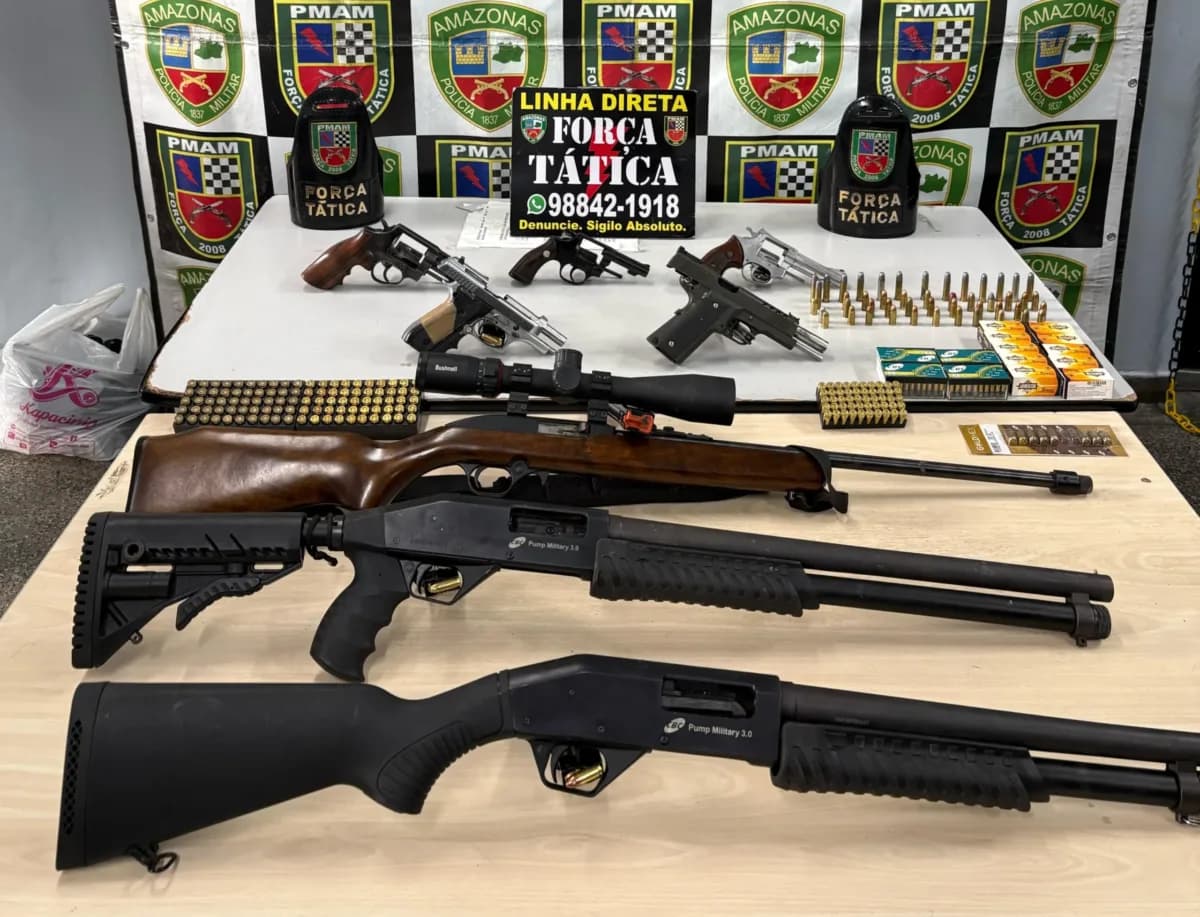 Polícia encontra arsenal após mulher denunciar na TV agressões de marido em Manaus