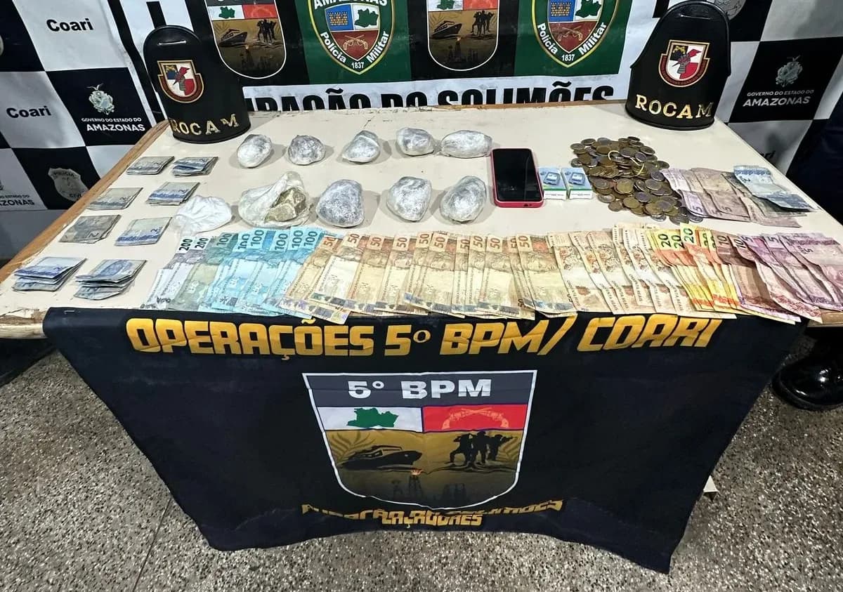 Líder de facção criminosa é presa com drogas e R$ 2,3 mil em Coari