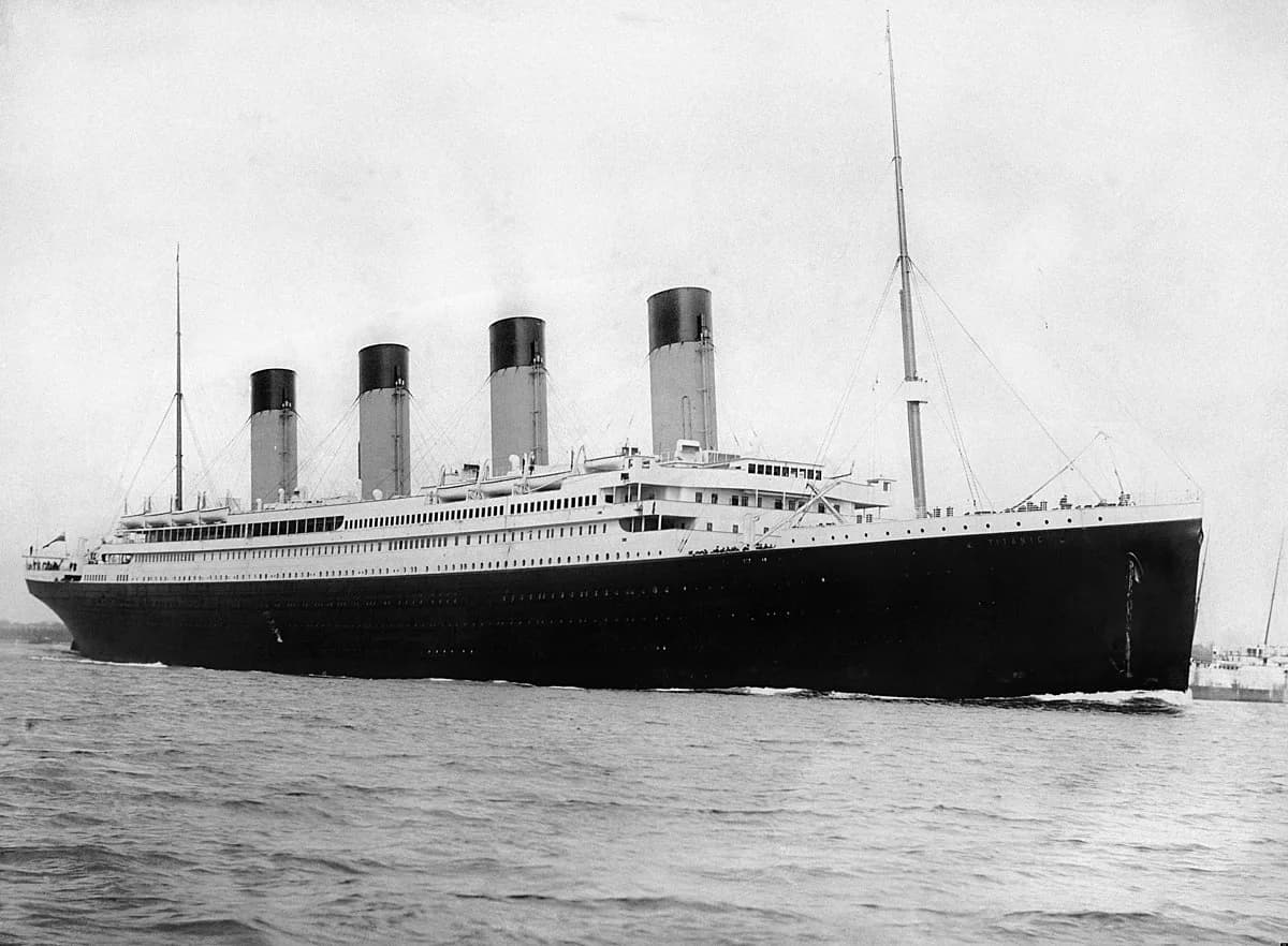 Novo livro desafia teorias sobre morte do capitão do Titanic