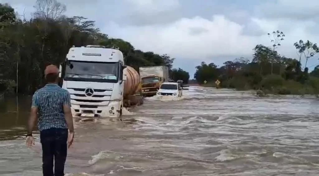 Cheia dos rios: seis municípios decretaram emergência no AM, afirma presidente da AAM