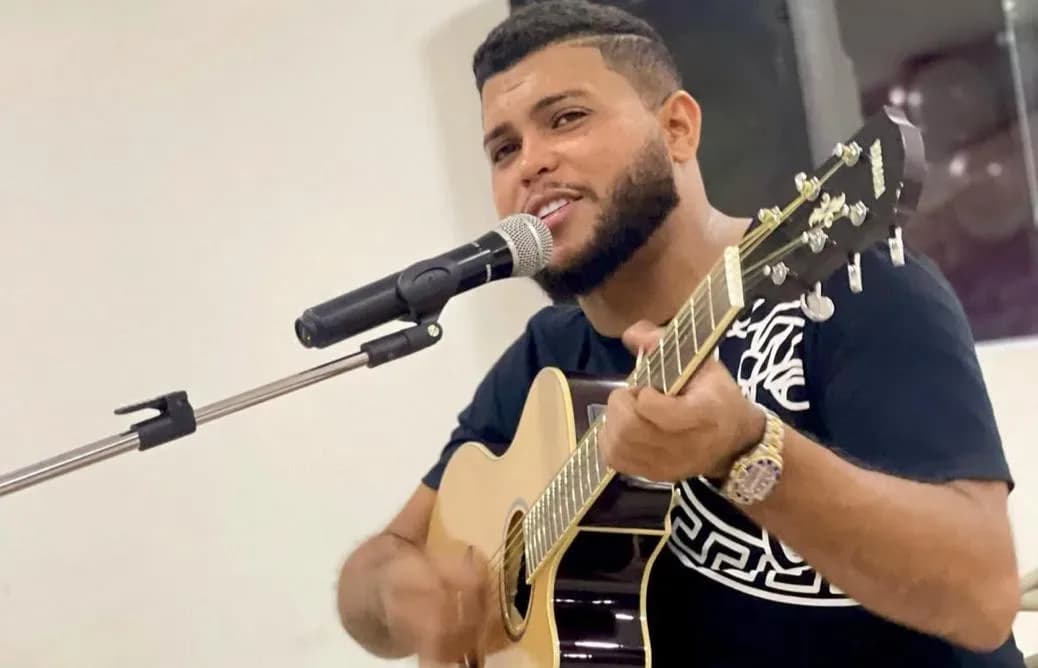 EXCLUSIVO: Cantor envia áudios chorando após espancar esposa em Manaus; ouça