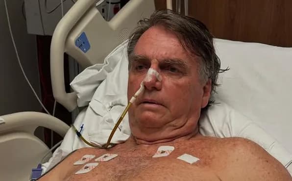 Após piora, Bolsonaro continua em jejum oral; novos exames descartam complicações