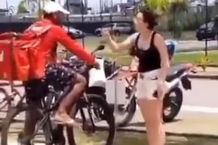 VÍDEO: delegada agride e ofende de ‘vagabundo’ entregador por aplicativo no Pará