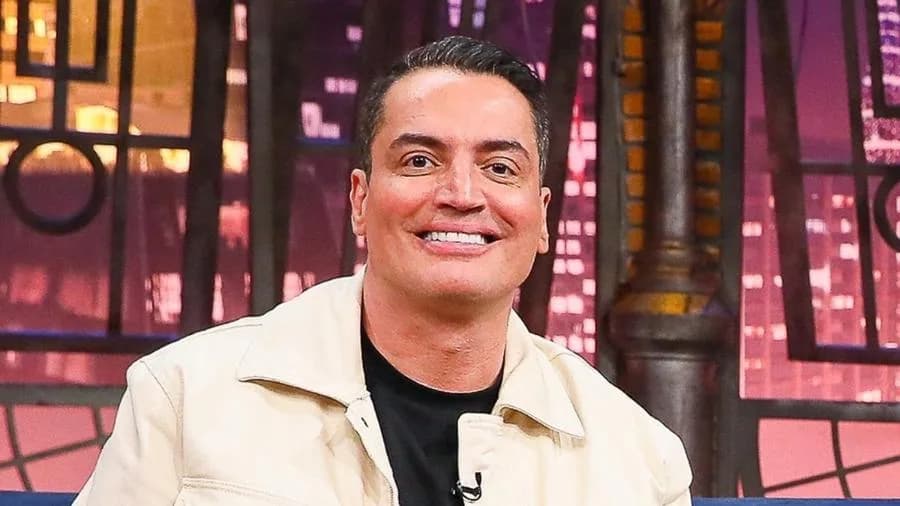 Léo Dias é internado com pneumonia em São Paulo; veja o estado de sáude do jornalista