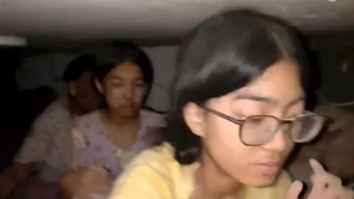 VÍDEO: Netas e avó, presas em escombros de terremoto em Mianmar, gravam mensagem de despedida