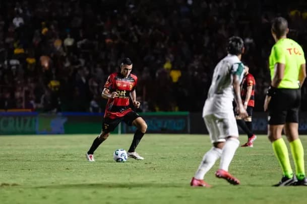 Após ‘erros’, árbitros de campo e VAR são afastados pela CBF