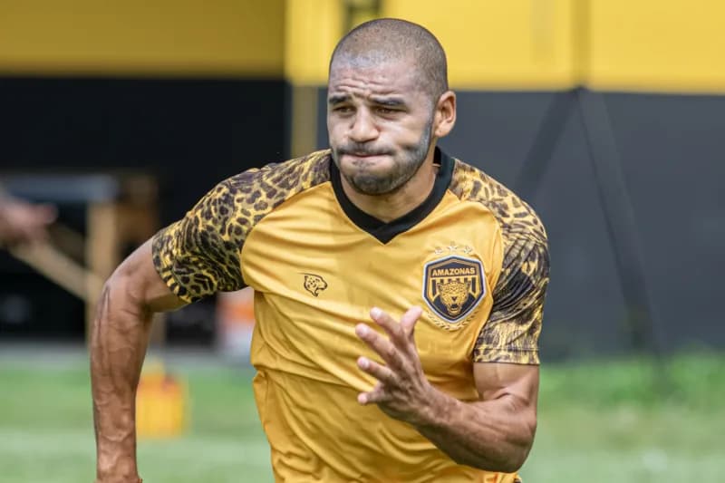 Amazonas anuncia volante uruguaio para a Série B do Brasileiro