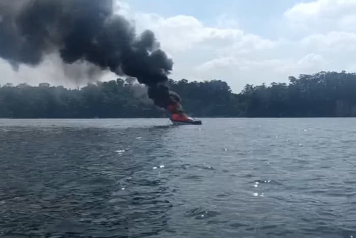 VÍDEO: lancha pega fogo e explode em represa de São Paulo