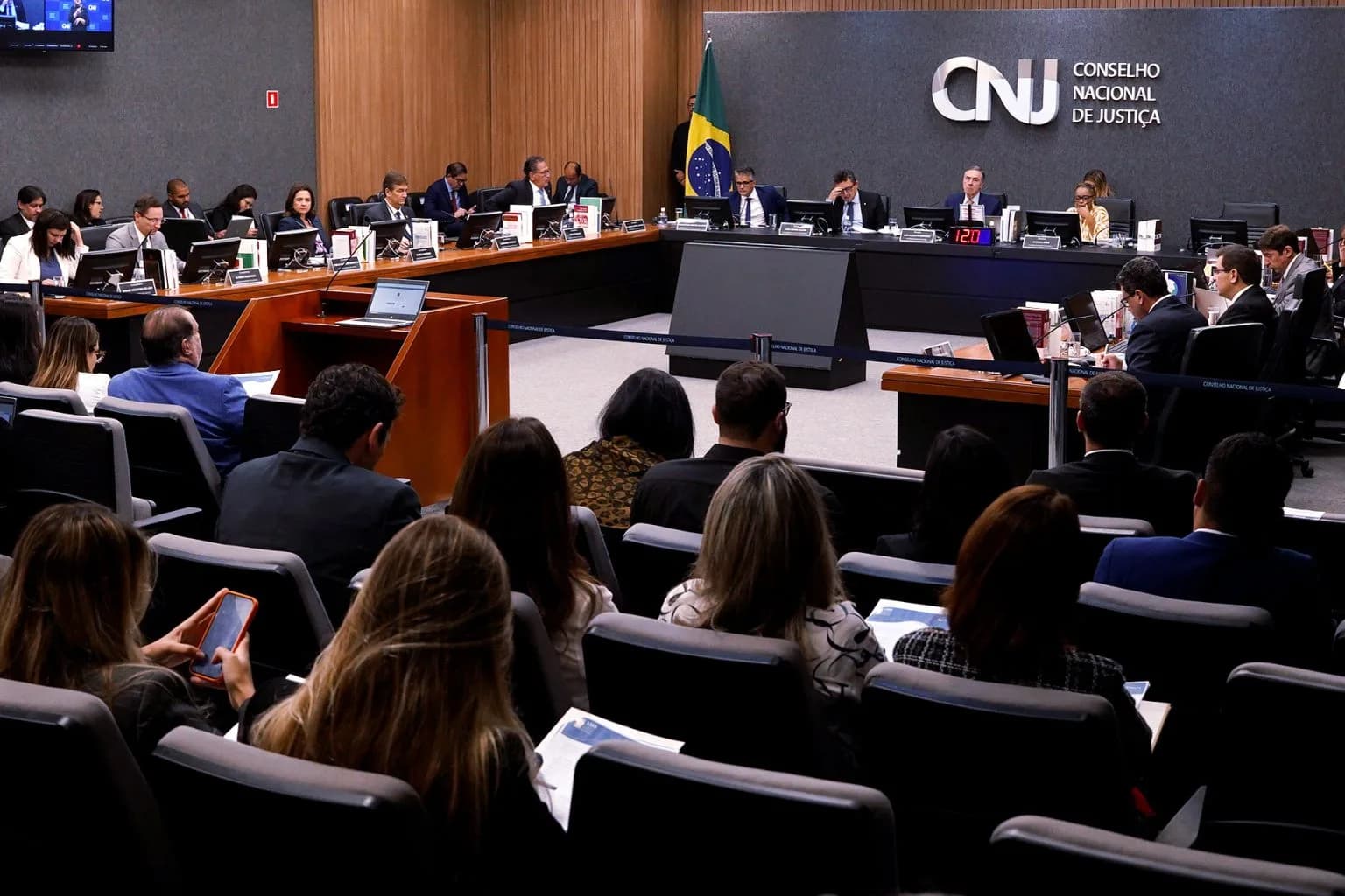 CNJ afasta juíza do Amazonas por lentidão no andamento de processos na Vara de Família