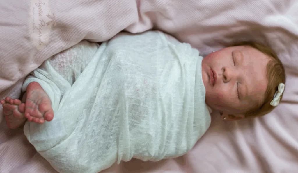 Projeto de lei quer multar em R$ 30 mil quem furar fila com bebê reborn; entenda