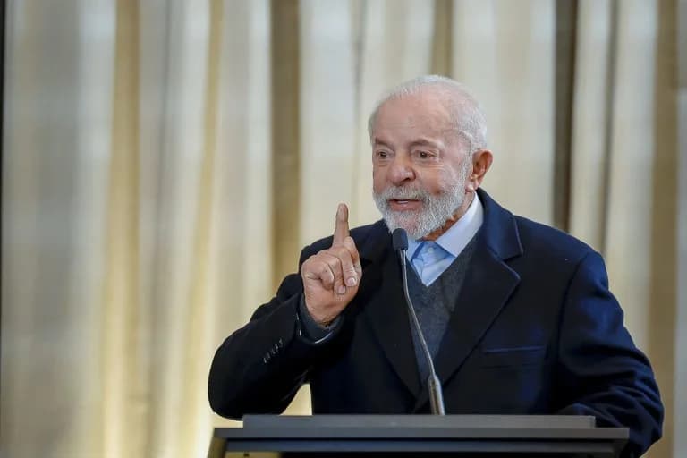 Governo podia ter feito ‘pirotecnia’, mas resolveu desmontar quadrilha criada em 2019, diz Lula sobre INSS