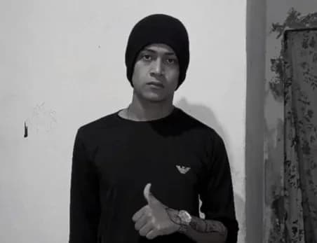 Adolescente foi morto por facção com 12 tiros após postar foto com arma de brinquedo em Manaus