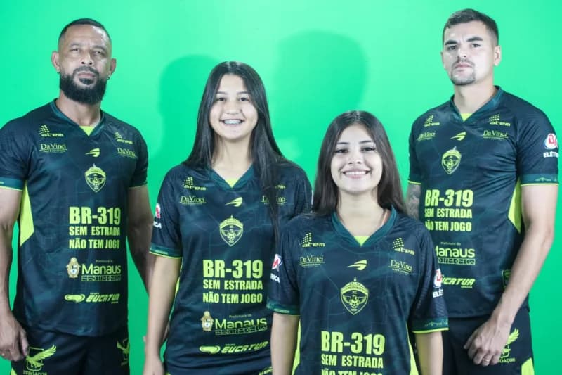 Manaus FC celebra 12 anos com lançamento de terceira camisa