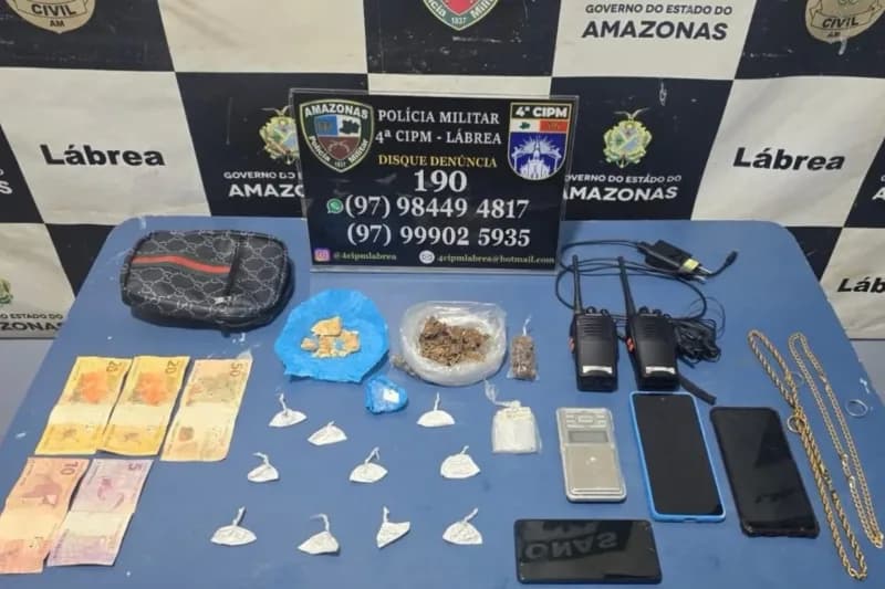 PM prende dois homens e apreende menores por tráfico em Lábrea