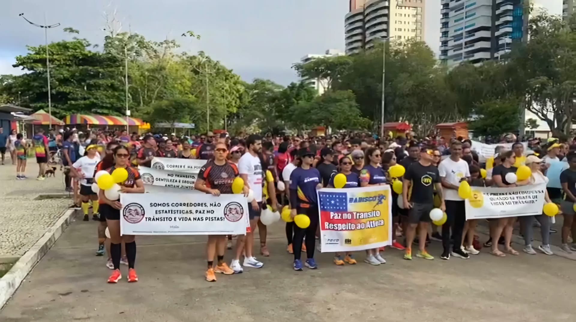 VÍDEO: Corredores e ciclistas protestam na Ponta Negra após atropelamento trágico
