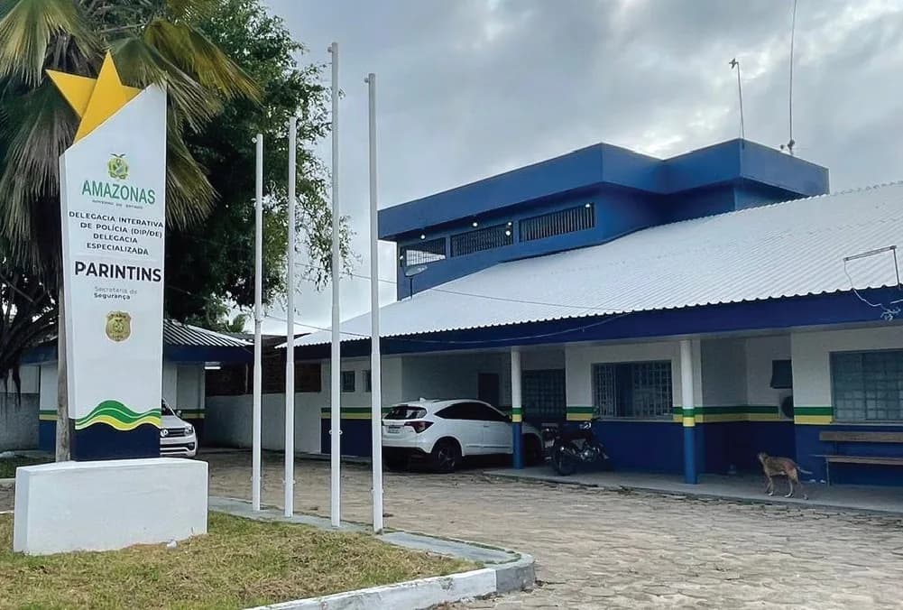 Mulher foragida da Justiça é capturada em Parintins durante festejos da Alvorada