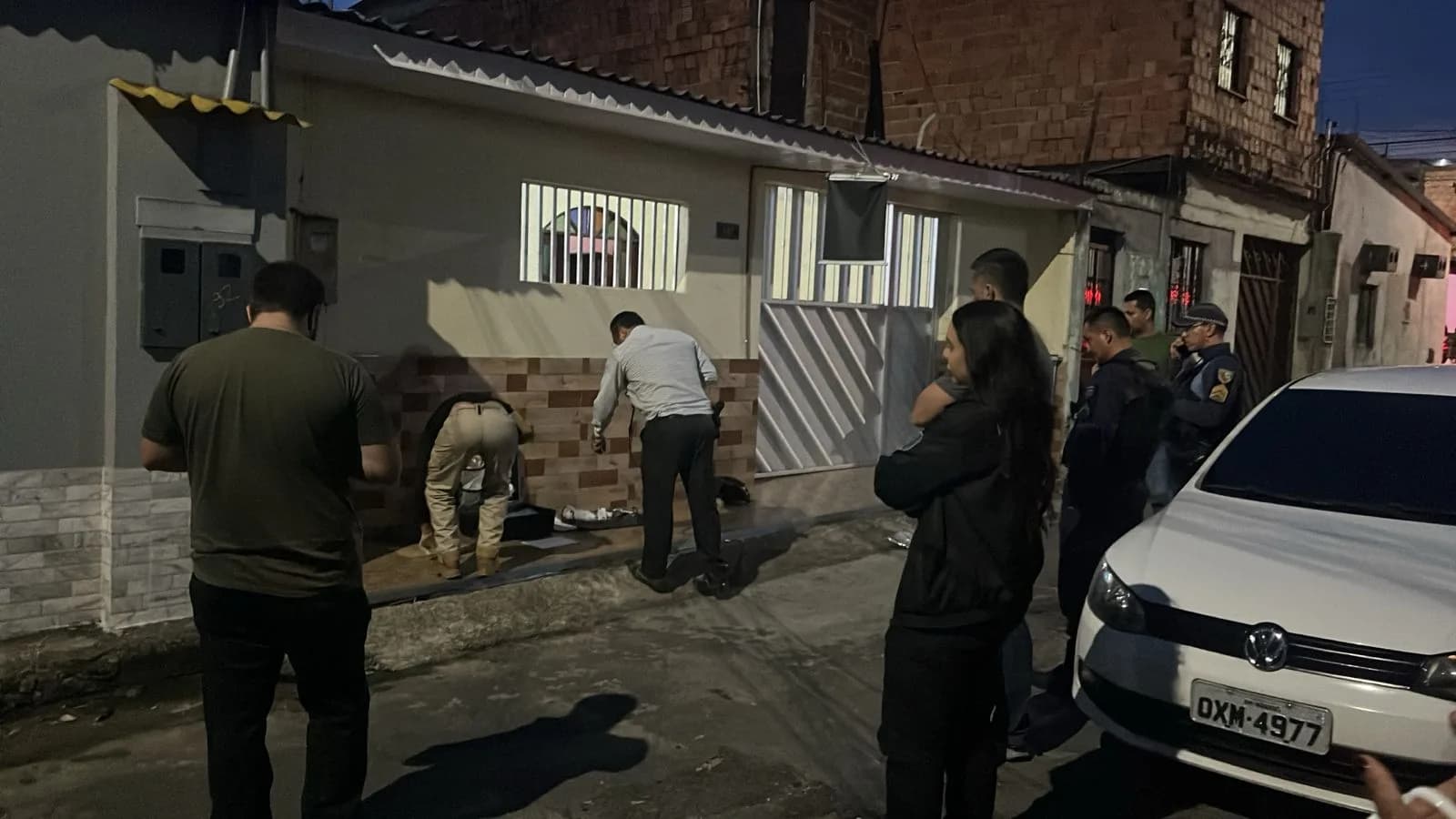 Feto de aproximadamente 20 semanas é encontrado em bueiro no bairro Flores, em Manaus