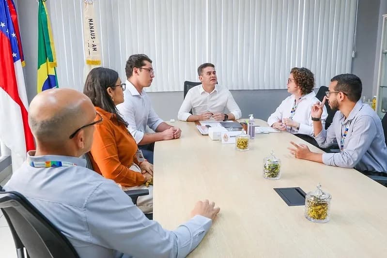 Prefeito anuncia concurso da Manaus Previdência com salários de até R$ 8,3 mil