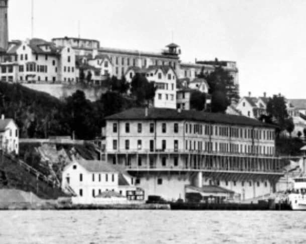 Donald Trump quer reativar prisão de Alcatraz fechada há mais de 60 anos