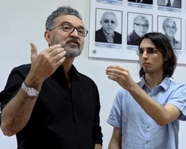 Amom Mandel declara apoio à PEC do Diploma e defende valorização do jornalismo